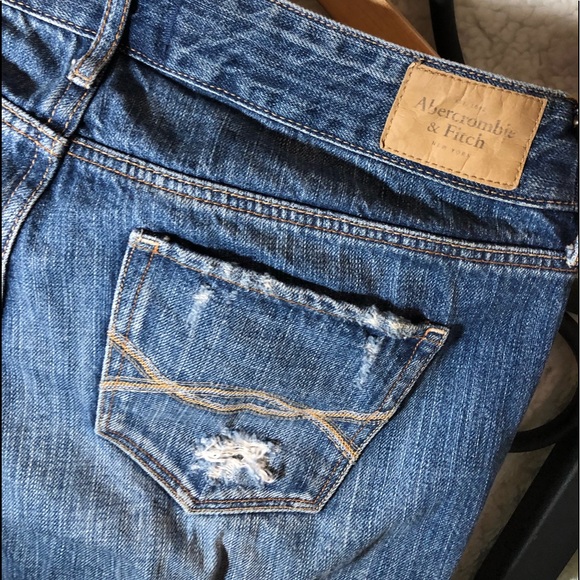 Abercrombie & Fitch factory distressed jeans 6 soo cute! Fit like a glove on you - Picture 15 of 15